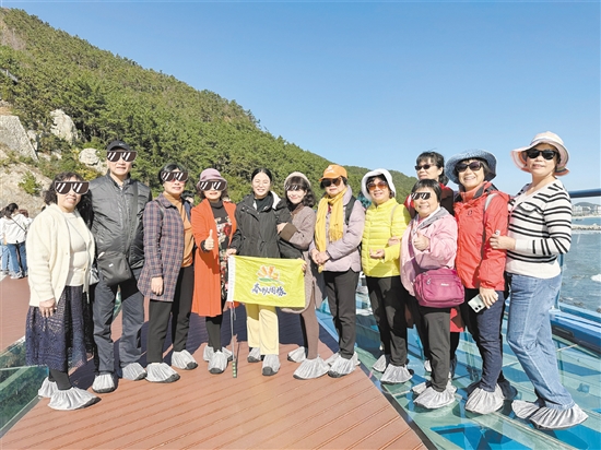 江門春秋國旅致力于為游客提供“5A級出游服務(wù)”。