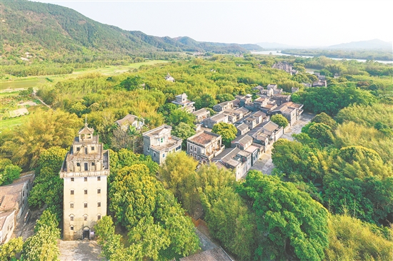 開平碉樓文化旅游區(qū)三大景區(qū)之一的馬降龍景區(qū)。