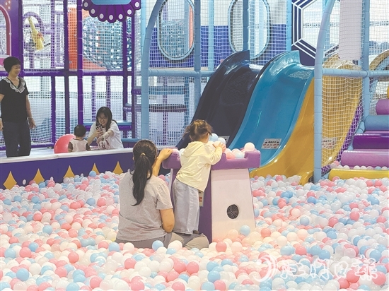商業(yè)綜合體拓展兒童消費(fèi)場景。