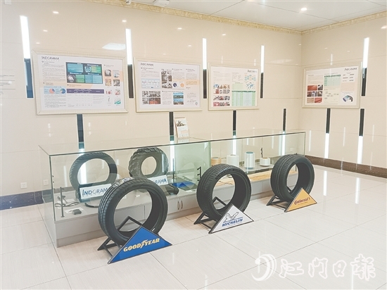 銀都拉瑪現(xiàn)為中國最大、世界規(guī)模第二的輪胎用聚酯浸膠簾子布制造商。