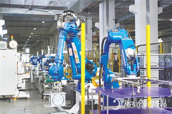 天倬智能家居江門生產(chǎn)基地自動化生產(chǎn)線。