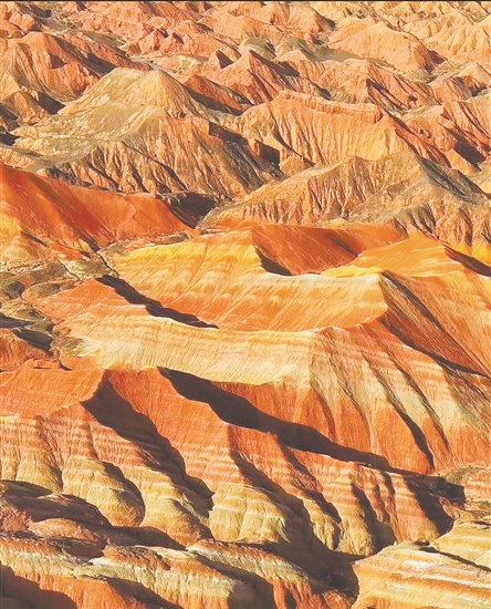 張掖七彩丹霞色彩豐富。