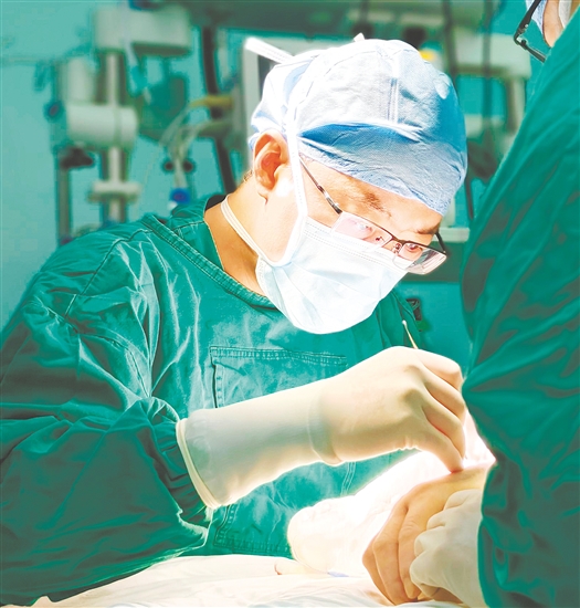 陳軍權(quán) 陳軍權(quán)