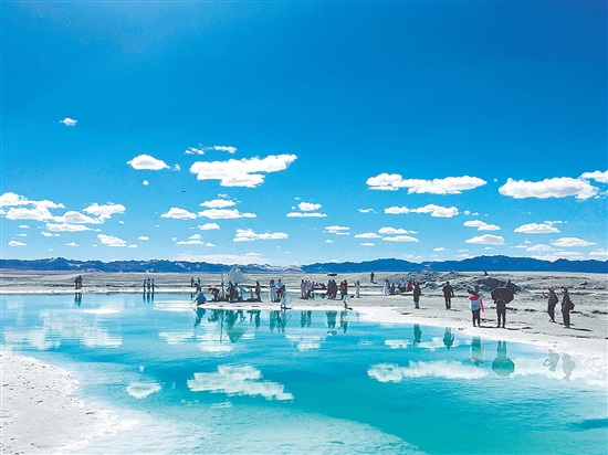 “甘青游”所到的景點(diǎn)景色優(yōu)美。