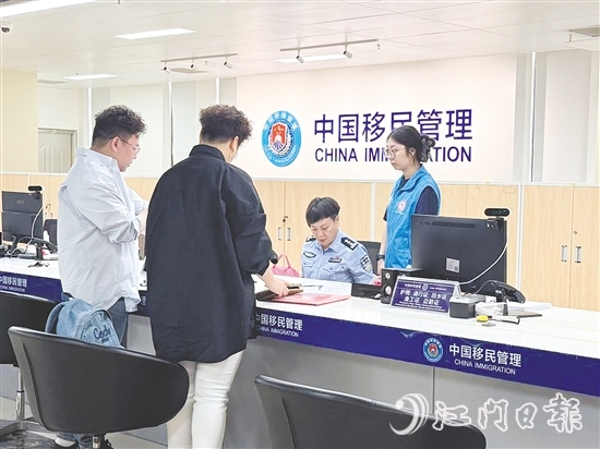 “綠色通道”為群眾辦事提供方便。