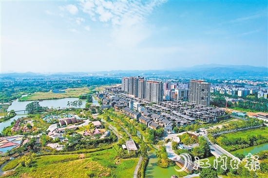 古勞鎮(zhèn)雙橋村對接華僑城古勞水鄉(xiāng)景區(qū)發(fā)展魚耕農(nóng)旅項目，助力鄉(xiāng)村發(fā)展。麥和幸