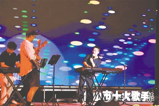 臺(tái)山市十大青年歌手大賽為本土輸送大量歌唱人才，為青年搭建實(shí)現(xiàn)夢(mèng)想的舞臺(tái)。