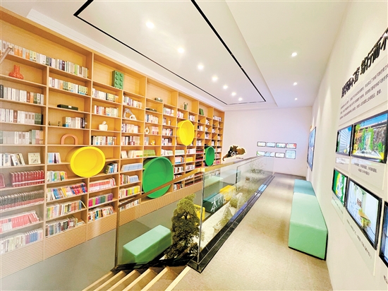新增的“無(wú)負(fù)今日”城市書房文化氛圍濃厚。