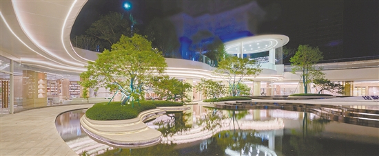 博富·福美城的“冠軍薈”會(huì)所面積約6500平方米。