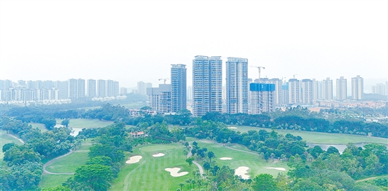 在動工的存量住宅用地中，有多個已在銷售中的熱點樓盤。