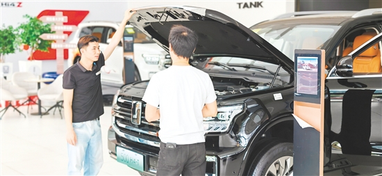 配備智能輔助駕駛功能的新車受到不少消費者青睞。